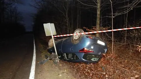 Kierująca straciła panowanie nad pojazdem 