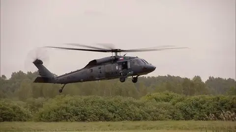 Śmigłowiec Black Hawk wysłany do akcji gaszenia pożaru na terenie Biebrzańskiego Parku Narodowego
