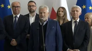 Konferencja prasowa z udziałem między innymi Aleksandra Kwaśniewskiego