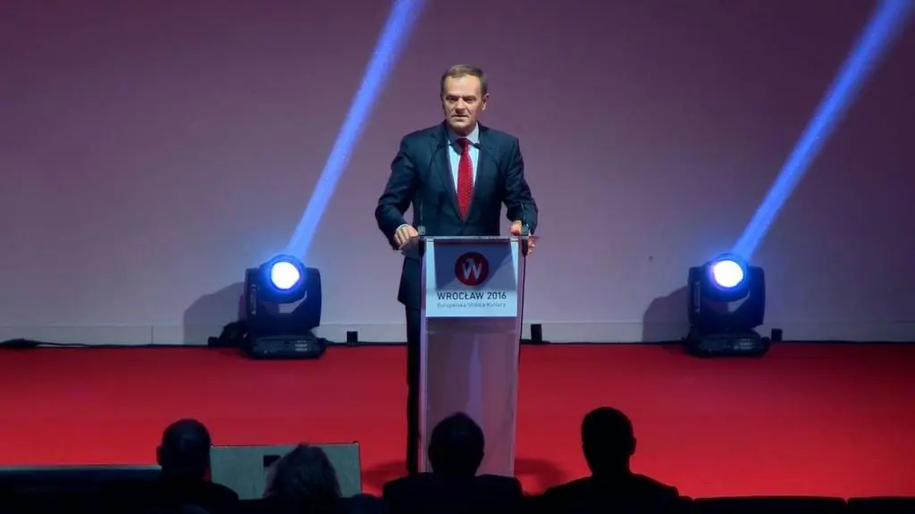 Tusk: apeluję do władz o respekt wobec ludzi, zasad i wartości