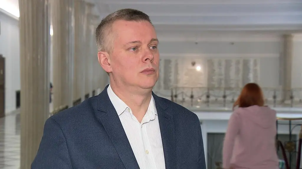 Siemoniak o sondażu: początek końca PiS-u