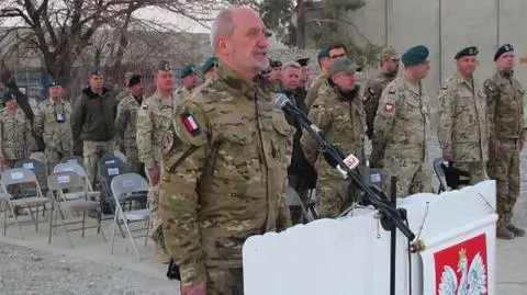 Macierewicz odwiedził polskich żołnierzy