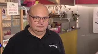 Pan Krzysztof prowadzi w Gdańsku naleśnikarnię 