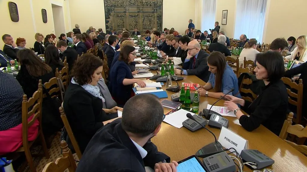 Pigułka dzień po tylko na receptę? Prace komisji zdrowia