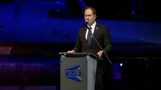 Mark Brzezinski w Wojskowych Zakładach Lotniczych nr 2 w Bydgoszczy