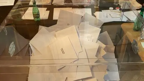 Jak głosować w II turze za granicą? O wynikach i procedurach w Wielkiej Brytanii opowiada Maciej Woroch 
