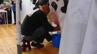 Mistrz Polski 2012 Konrad Urbańczyk ustanowił nowy rekord - 3350 ml mleka w 60 sekund