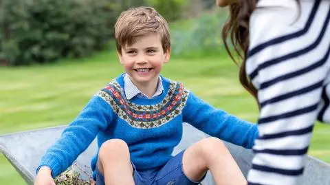 Książę Louis kończy pięć lat. Pałac Kensington opublikował nowe zdjęcia 