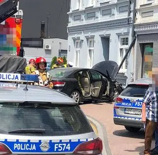 72-latek wjechał na chodnik i potrącił 80-latkę