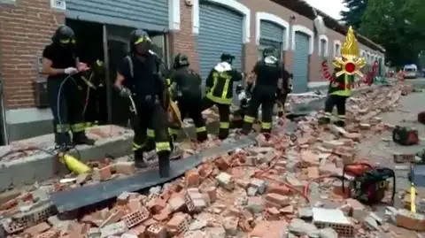 W jednej chwili zawaliło się 60 metrów poddasza
