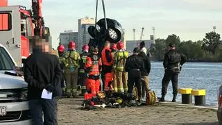 Nie żyje mężczyzna, którego wyciągnięto z samochodu
