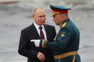 Władimir Putin i Siergiej Szojgu