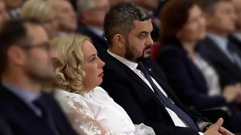 Błyskotliwa kariera żony sekretarza PiS. "O tym, gdzie pracuje, dowiaduję się jako jeden z ostatnich"