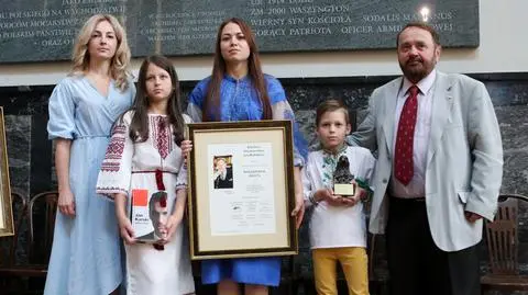 W oddziale jej męża zginęło już 11 osób. "Oni mówią, że to dobra wiadomość"