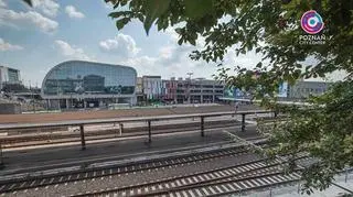 Zmieniające kolor panele widoczne są od strony Międzynarodowych Targów Poznańskich