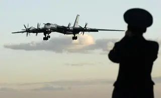 Tu-95 startujący z bazy lotniczej w pobliżu miasta Engels (zdjęcie archiwalne)