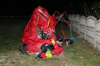 Wypadek motoparalotni w miejscowości Knapy