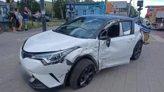 Kierująca Toyotą wjechała na skrzyżowanie na zielonym świetle