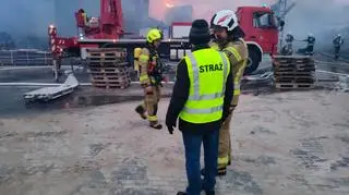 Pożar hal produkcyjnych w Kaninie