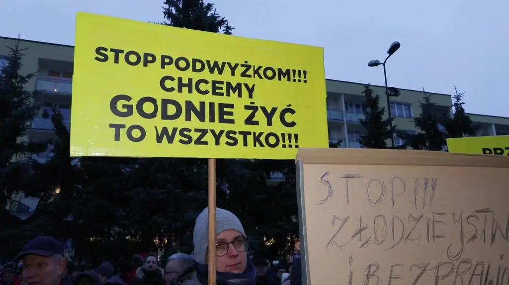 Mieszkańcy w proteście wyszli na ulice