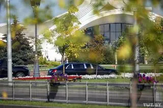 Limuzyna w drodze do Pałacu Niepodległości