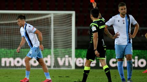 Chciał być jak Suarez, dostał za swoje. Wampir z Lazio zawieszony