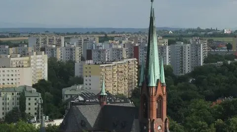 Dwaj biskupi z diecezji gliwickiej zakażeni. Odwołana msza w Wielki Czwartek