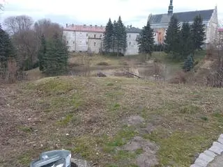 Ksiądz nie miał pozwolenia na prowadzenie prac ziemnych 