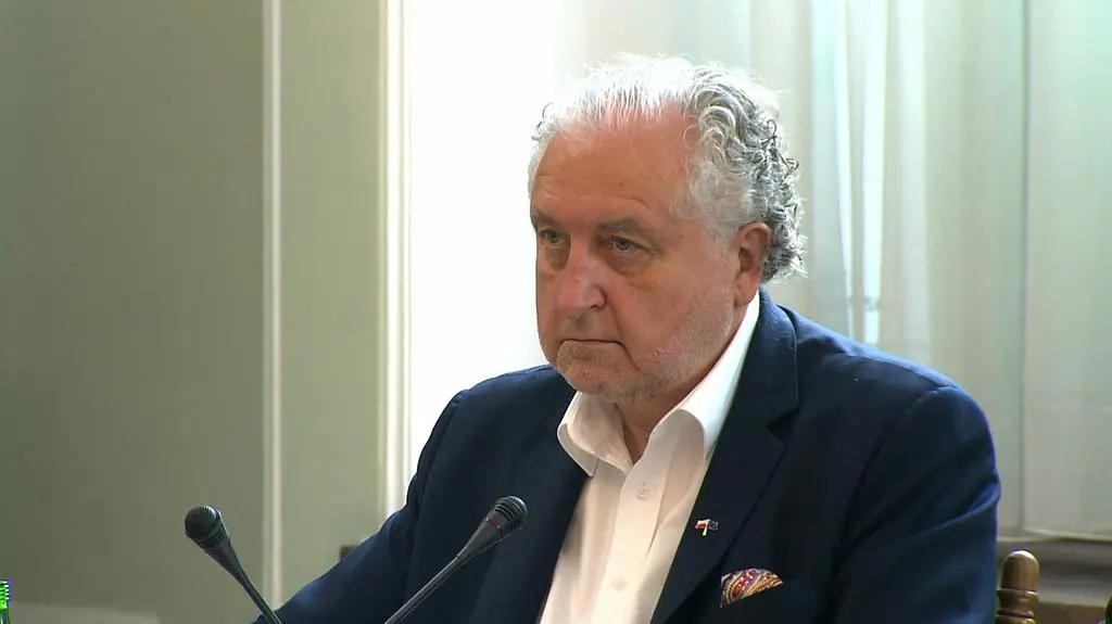 "Mniejszość blokująca rozbijałaby trybunał od wewnątrz"