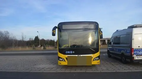 Pobił kierowcę autobusu, bo ten nie chciał szybciej odjechać z pętli