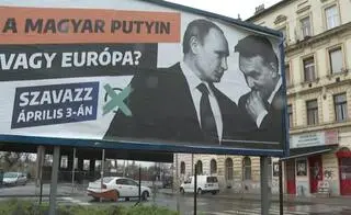 Orban i Putin na plakacie węgierskiej opozycji