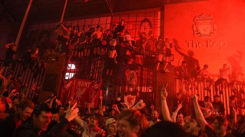 Kibice Liverpoolu świętowali kolejną noc, burmistrz wysyła ich do domu. "Dla waszego bezpieczeństwa"