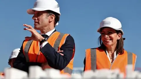Prezydencka kąpiel. Macron zaskoczył deklaracją