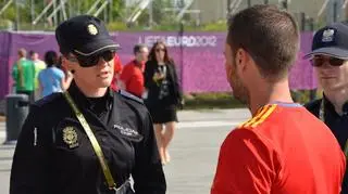 Policjanci dbali, by każdy z uczestników meczu bez przeszkód dotarł na stadion, a potem równie bezpiecznie powrócił do domu