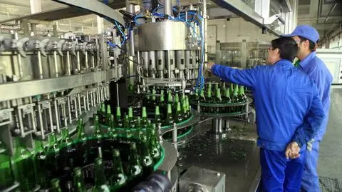 Produkcja piwa Tsingtao w Chinach