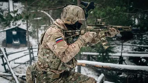 Rażenie prądem, bicie, głodzenie. "Zweryfikowana relacja" porwanego przez Rosjan pracownika Radio France