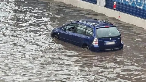 Po zalaniu trasy S8 trwa przerzucanie odpowiedzialności. Hipoteza o dawno zapomnianej rzece