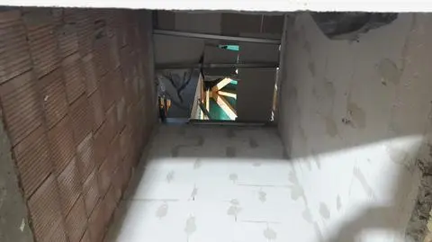 Mężczyzna wpadł do szybu windy