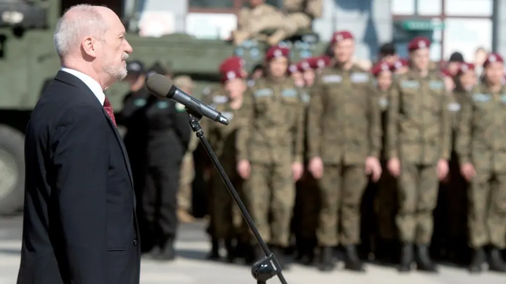 Staniszkis: dymisje generałów i ograniczenie roli Polski w Eurokorpusie grzechami Macierewicza