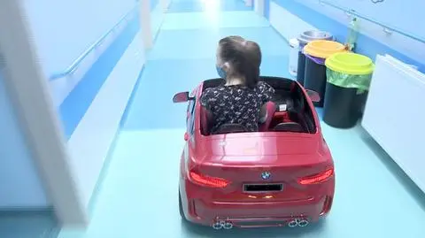 W luksusowym autku na zmianę opatrunku