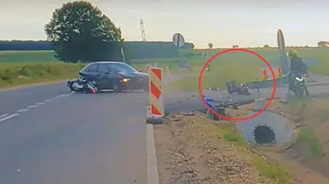 Wjechał w motocyklistów. Dogonili go i zatrzymali. Nagranie 