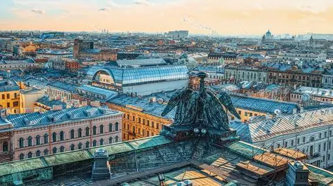 Władze w Kijowie wzywają obywateli do "natychmiastowego opuszczenia" Rosji