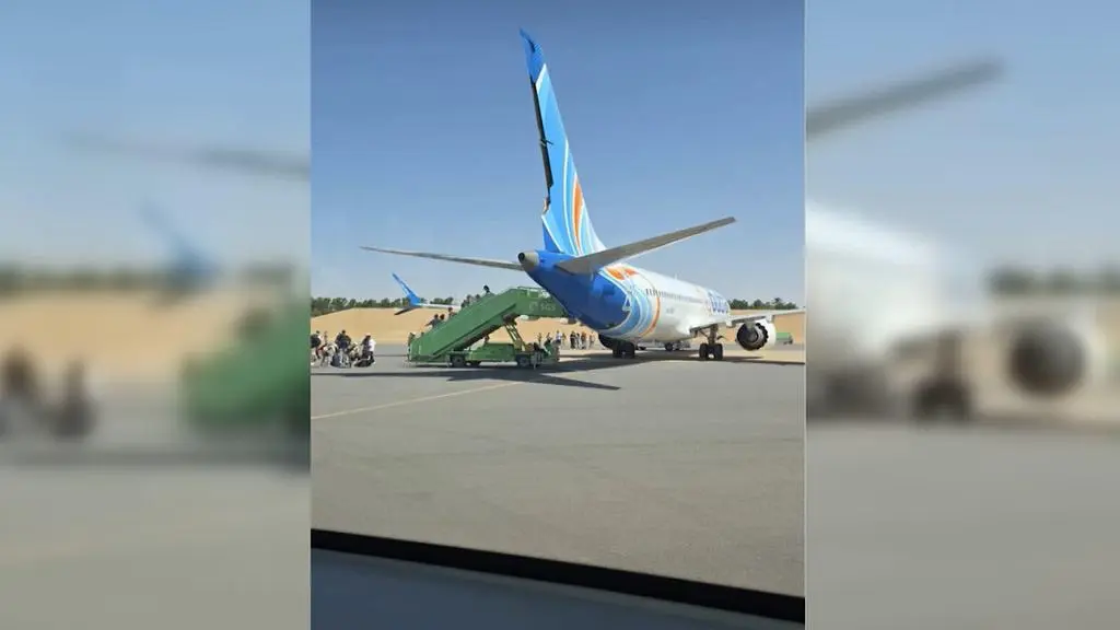 Uszkodzony samolot Flydubai
