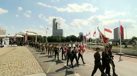 Nominacje przemówienia i wojskowa parada. Obchody Święta Wojska Polskiego w Katowicach