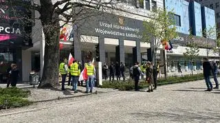 
Protest rolników przed Urzędem Marszałkowskim w Łodzi