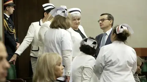 "PiS musiał przegrać, by Morawiecki znalazł czas". Premier wyszedł do pielęgniarek