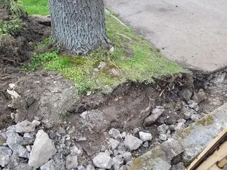 Głowica przeciwpancerna z czasów II wojny światowej został odkopana w Tarnowie