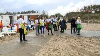 Sprzątanie plaży we Władysławowie 