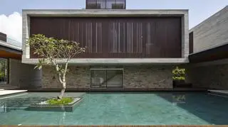 JKC2, Singapur