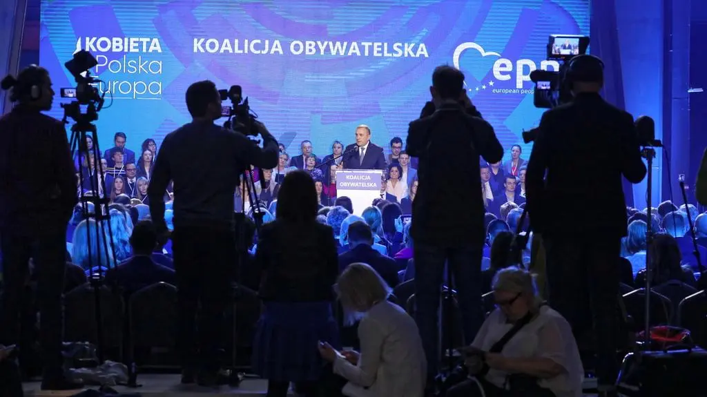Schetyna: żebyśmy mogli żyć w zgodzie potrzebne są silne niezależne od polityki instytucje